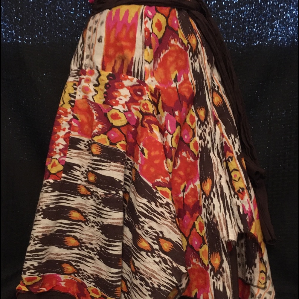 Multi-colored midi flowing skirt